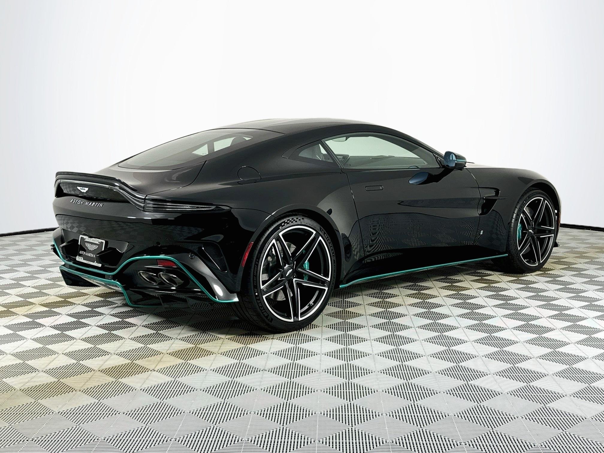 2026 Aston Martin Vantage S Q Edition