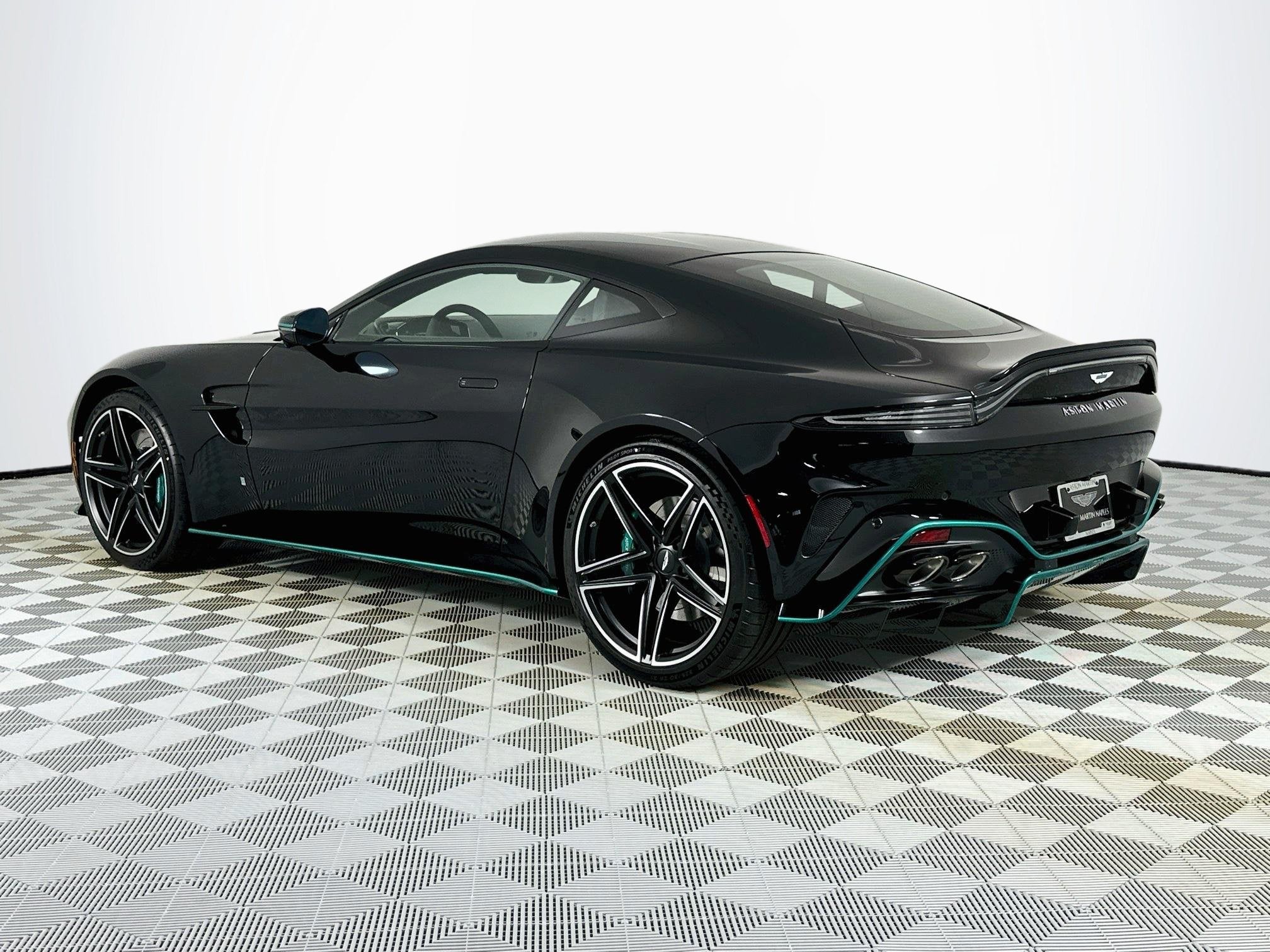 2026 Aston Martin Vantage S Q Edition