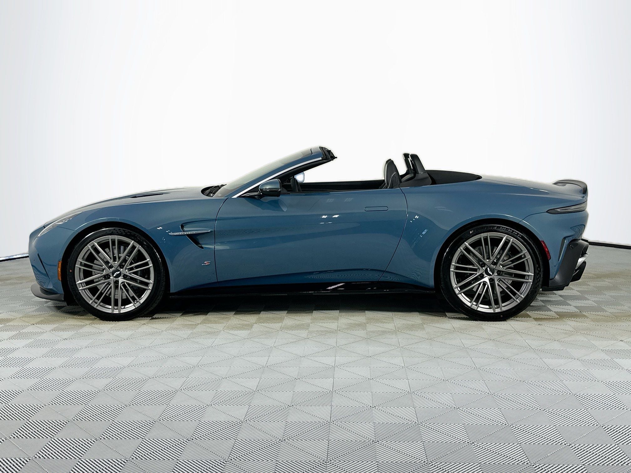 2026 Aston Martin Vantage S Roadster