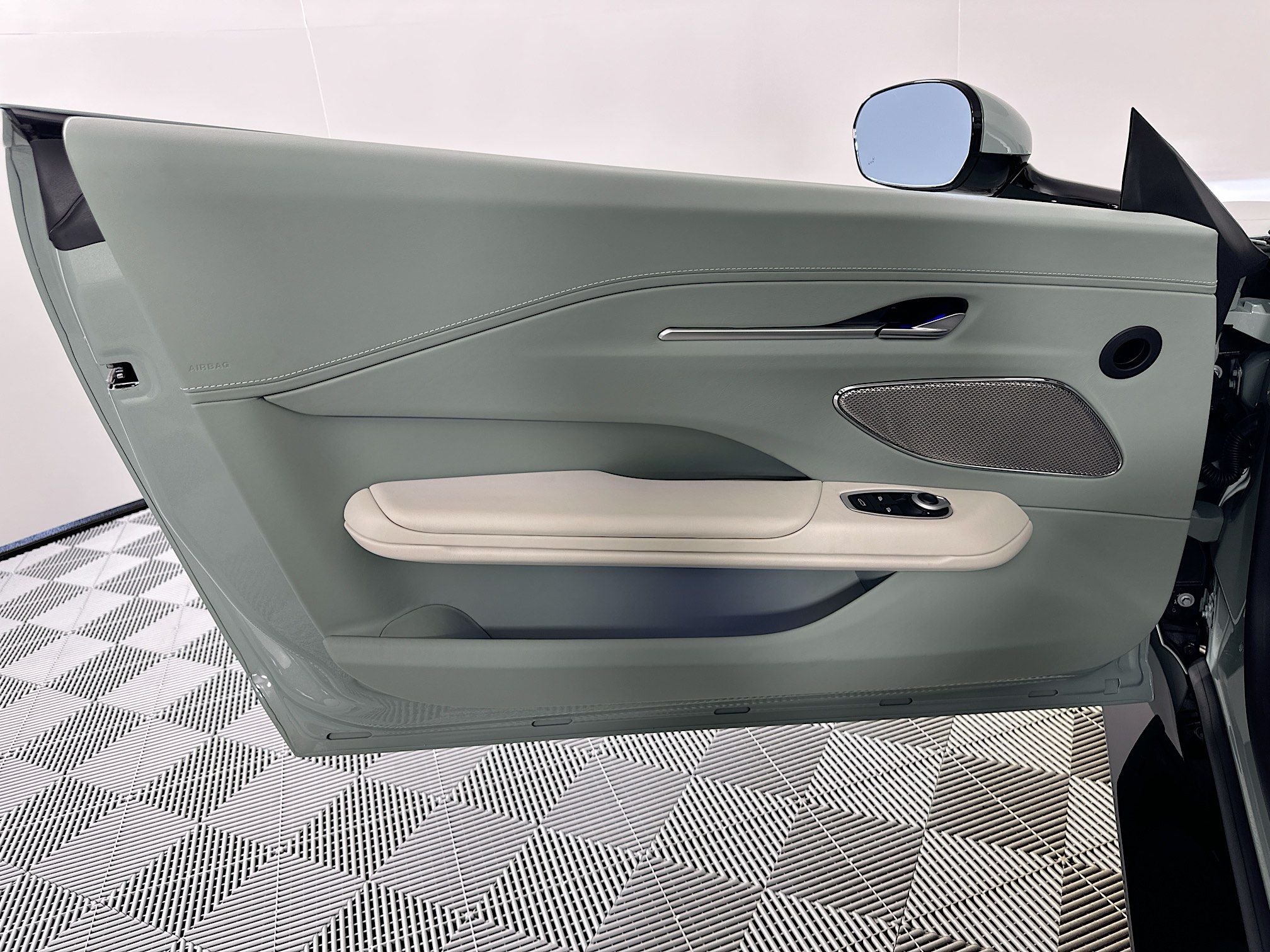 2026 Aston Martin Vantage S Roadster