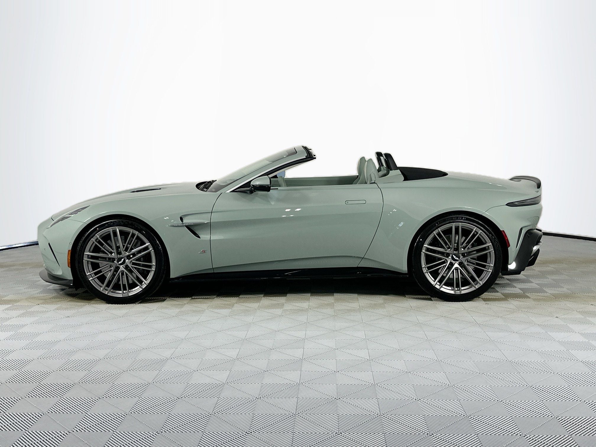 2026 Aston Martin Vantage S Roadster