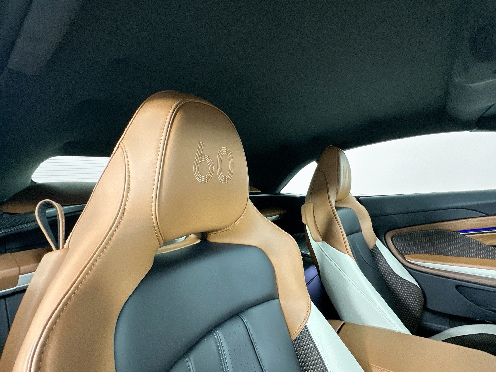 2026 Aston Martin Vanquish Volante