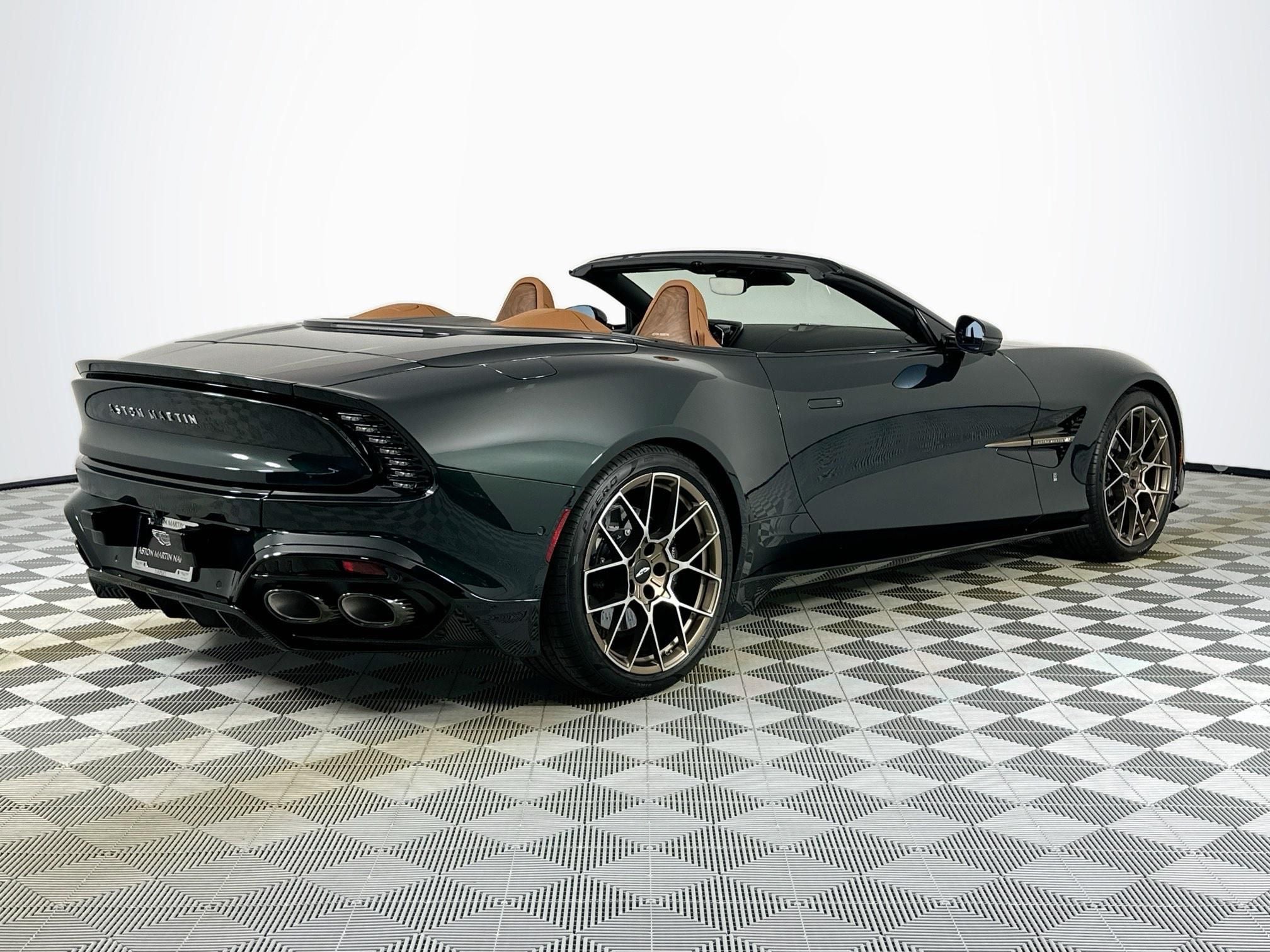 2026 Aston Martin Vanquish Volante