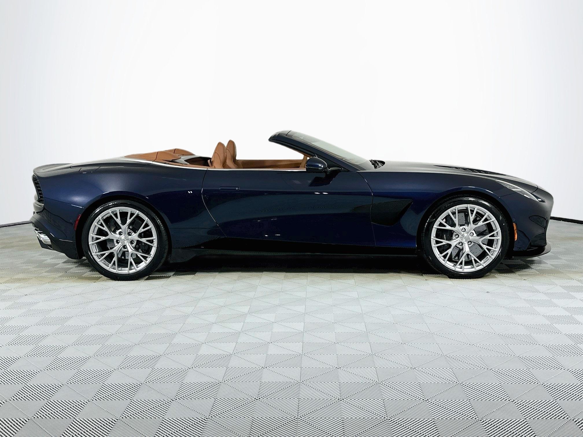 2026 Aston Martin Vanquish Volante