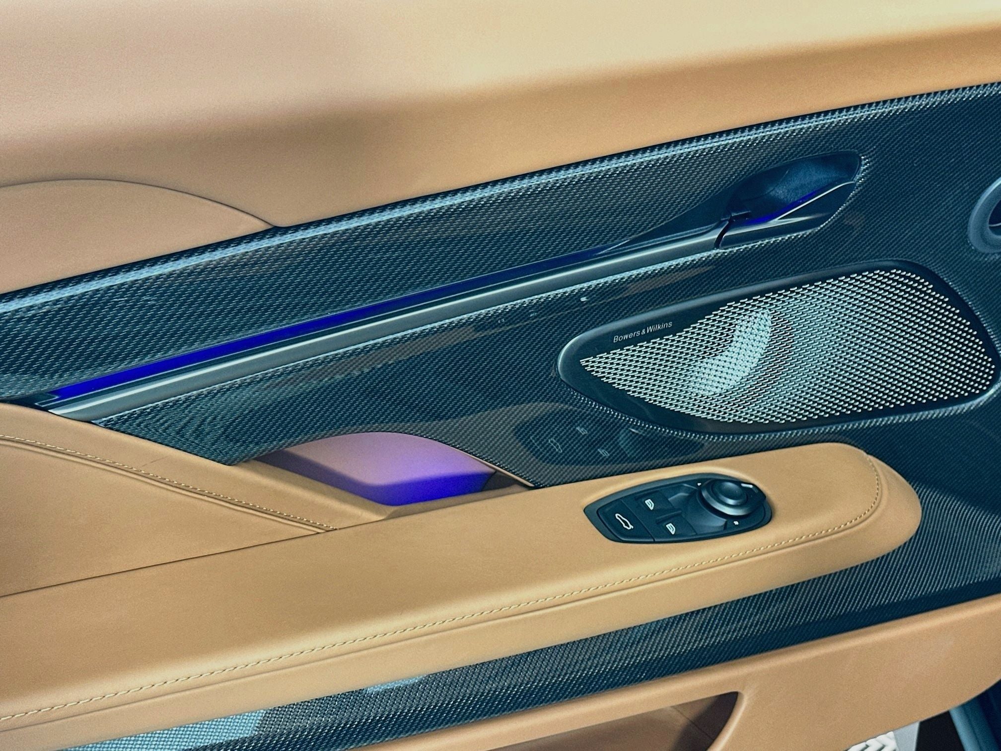 2026 Aston Martin Vanquish Volante