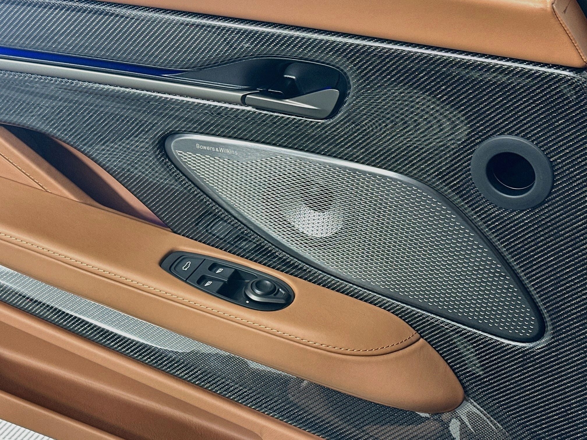 2026 Aston Martin Vanquish Volante