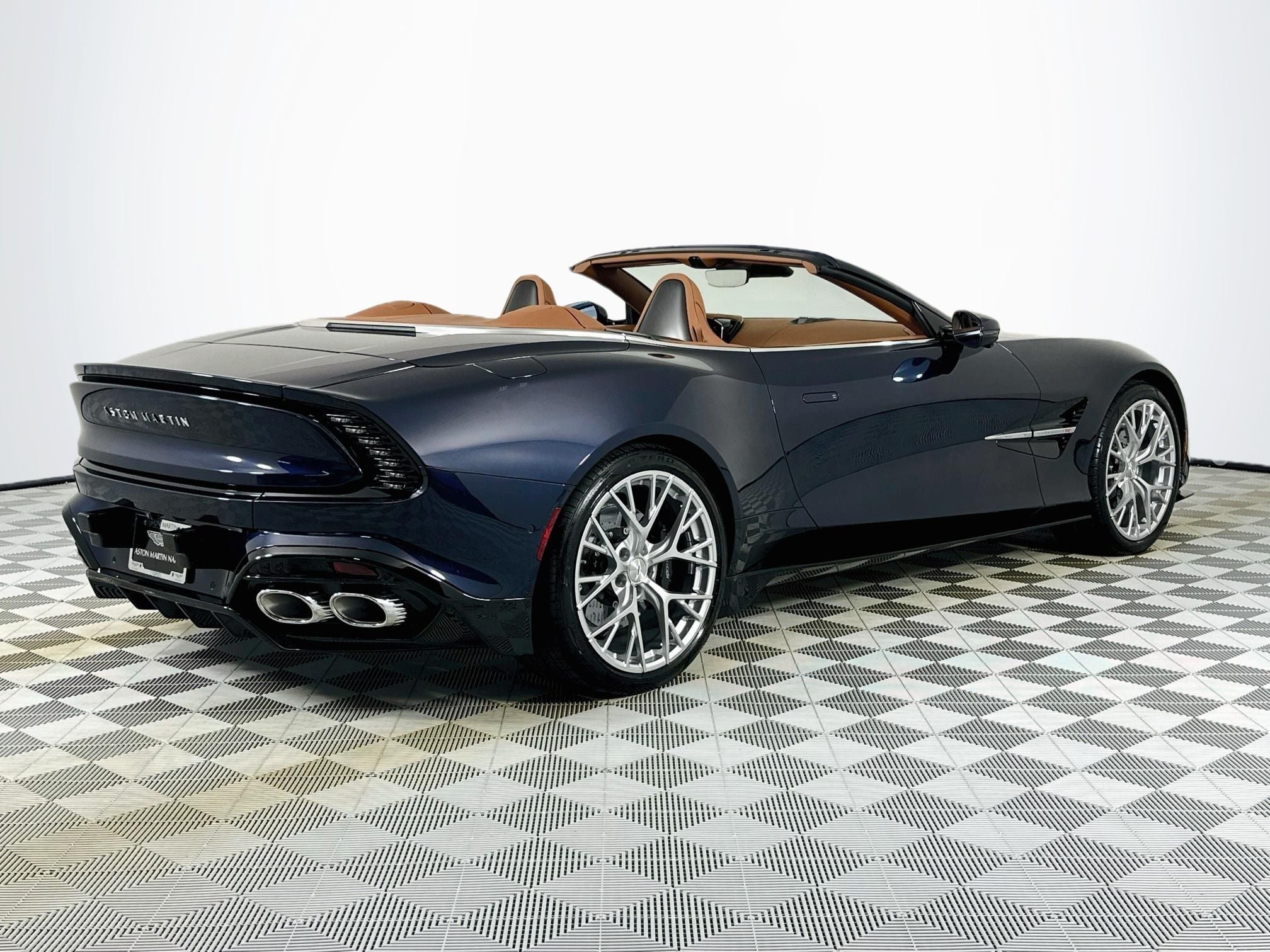 2026 Aston Martin Vanquish Volante