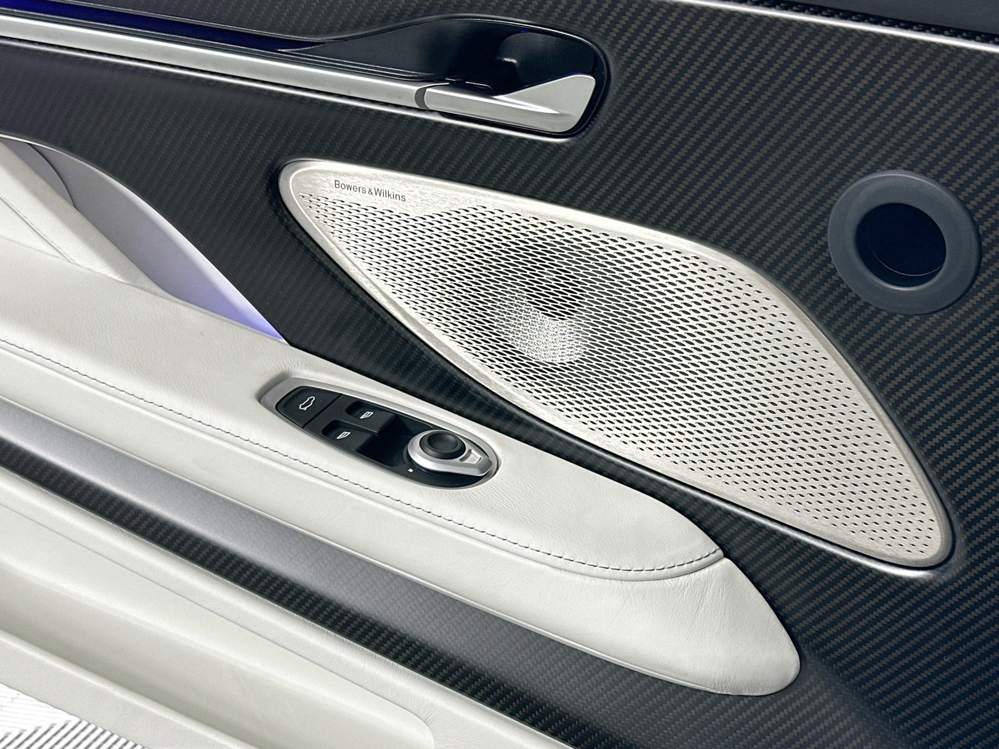 2026 Aston Martin Vanquish Volante