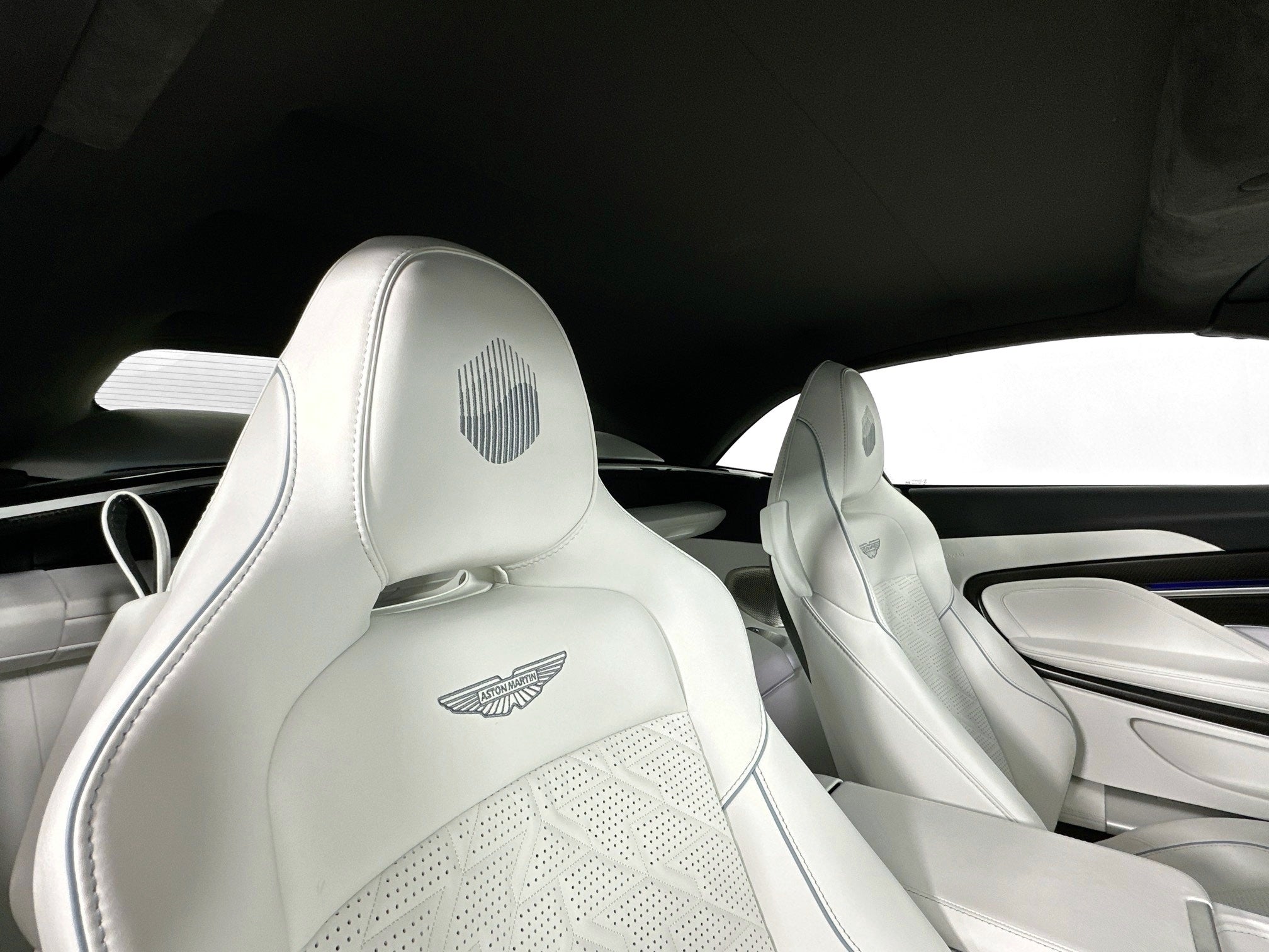 2026 Aston Martin Vanquish Volante