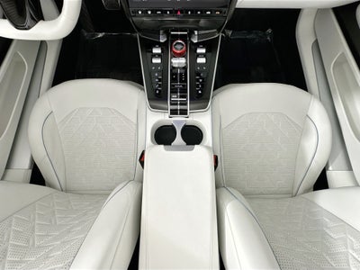 2026 Aston Martin Vanquish Volante