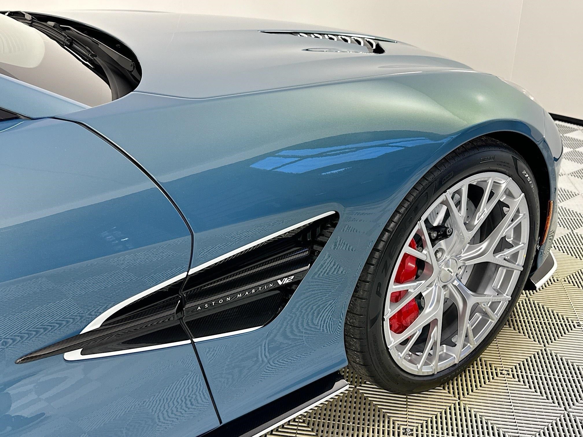 2026 Aston Martin Vanquish Volante