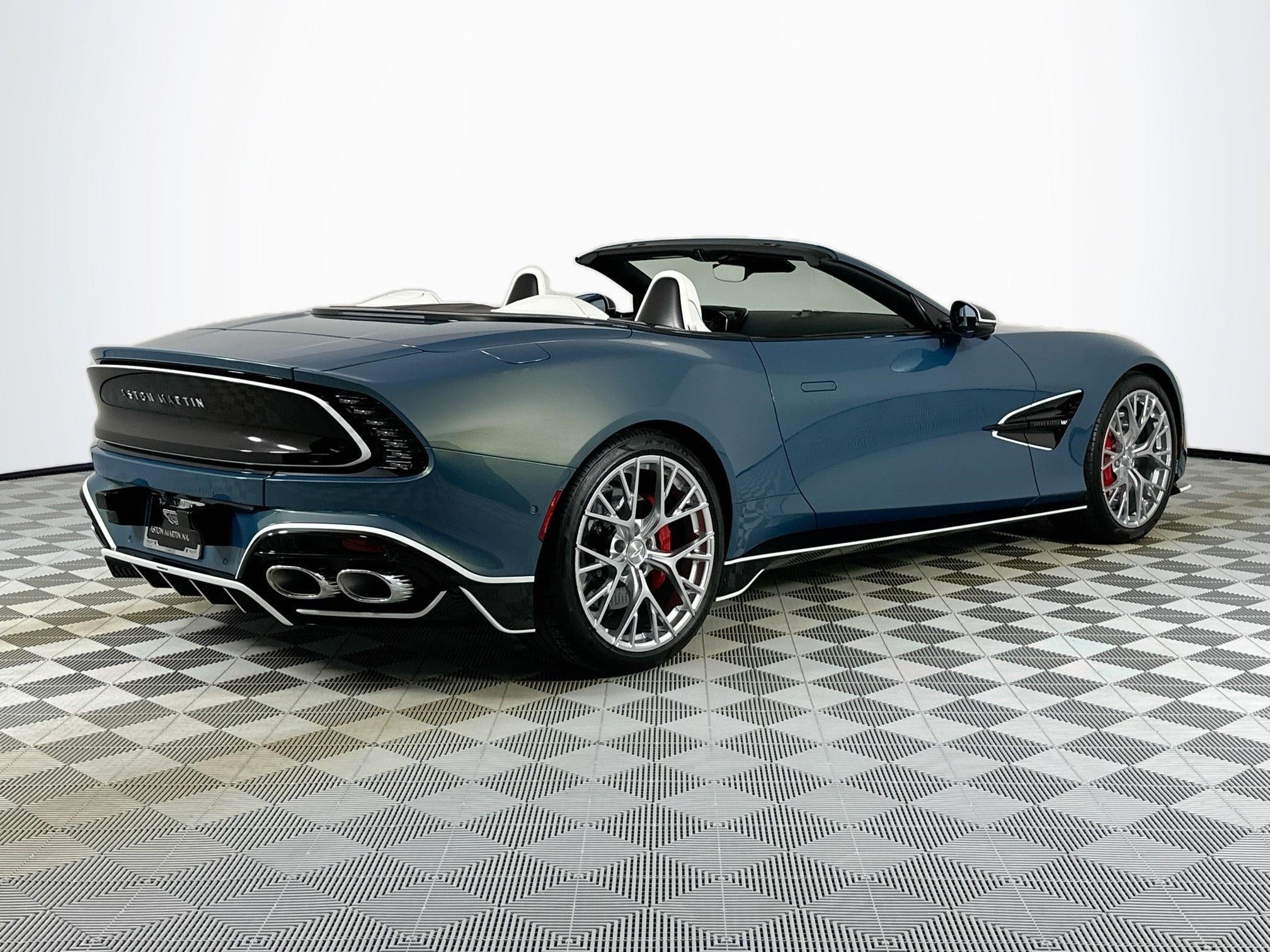 2026 Aston Martin Vanquish Volante