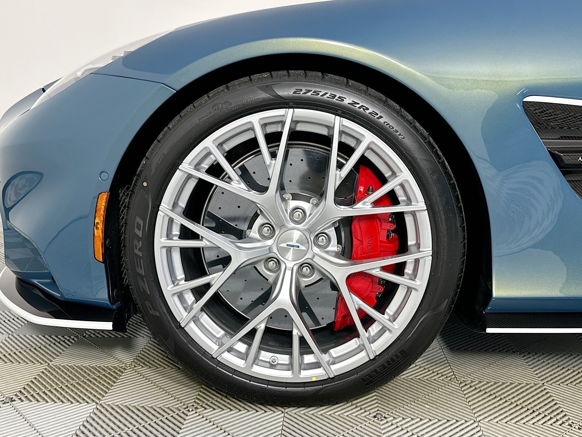 2026 Aston Martin Vanquish Volante