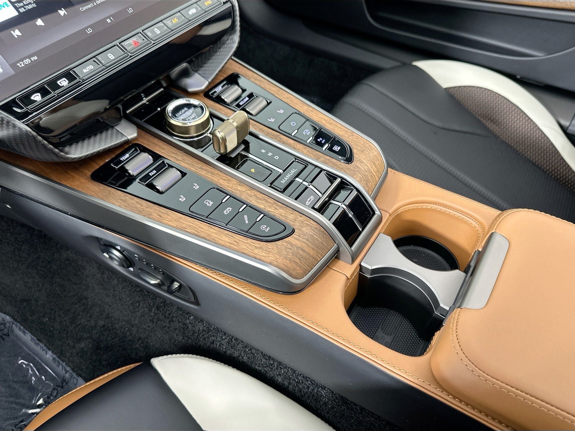 2026 Aston Martin Vanquish Volante 60th Edition