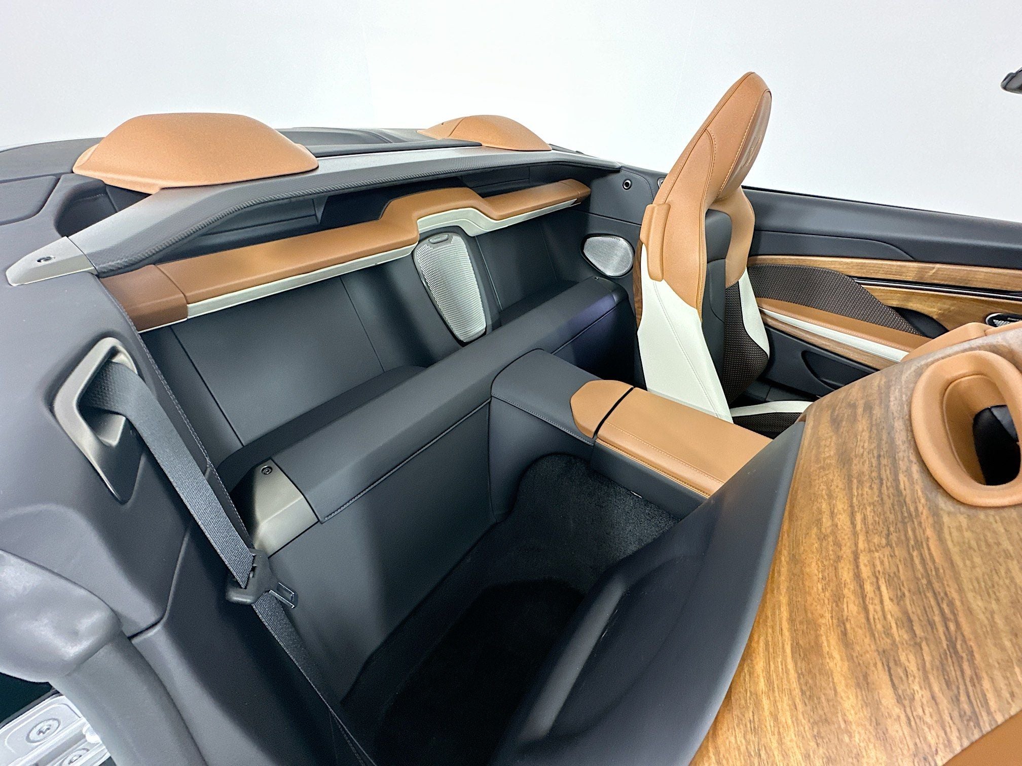 2026 Aston Martin Vanquish Volante 60th Edition