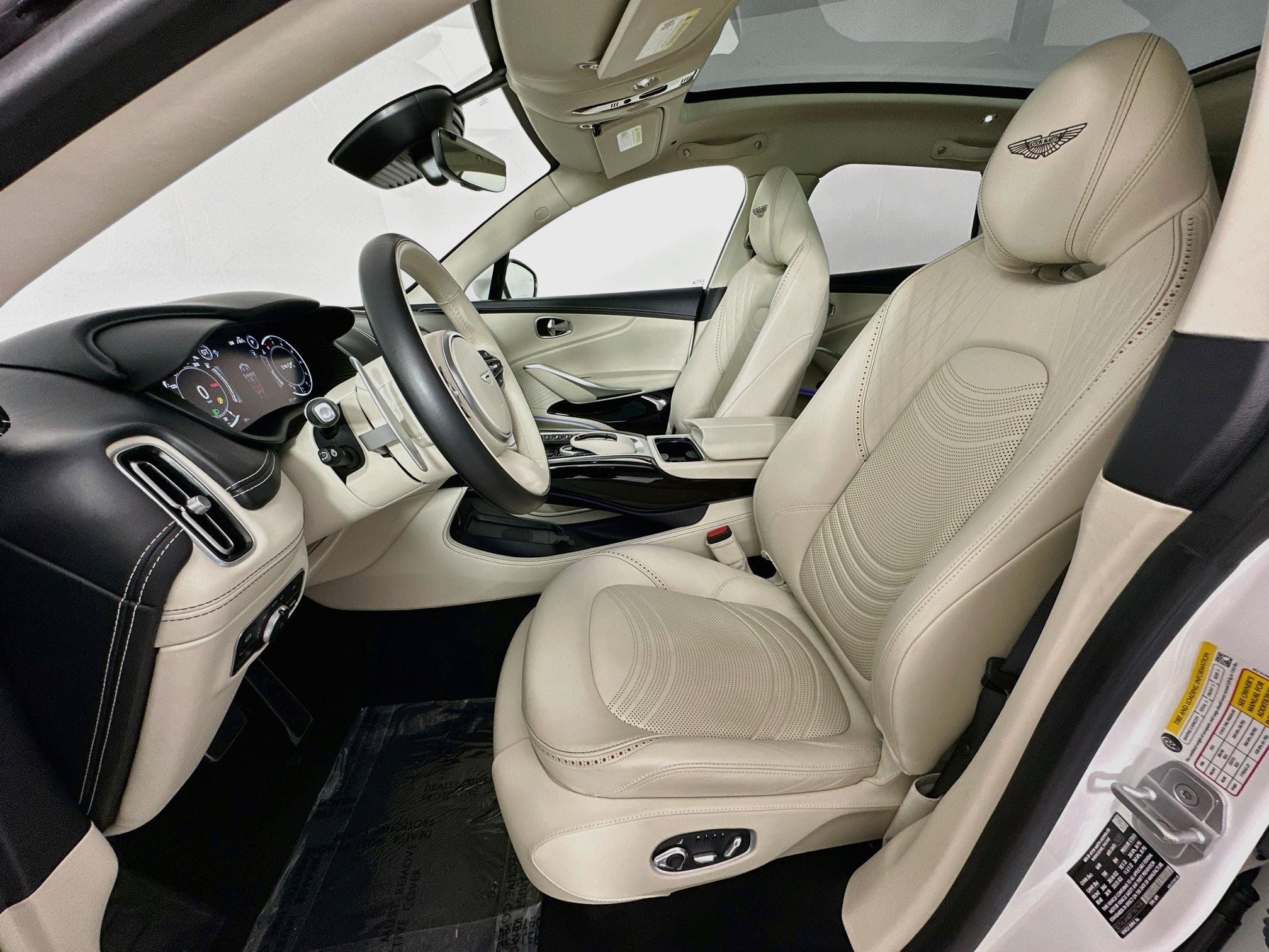 2023 Aston Martin DBX Base
