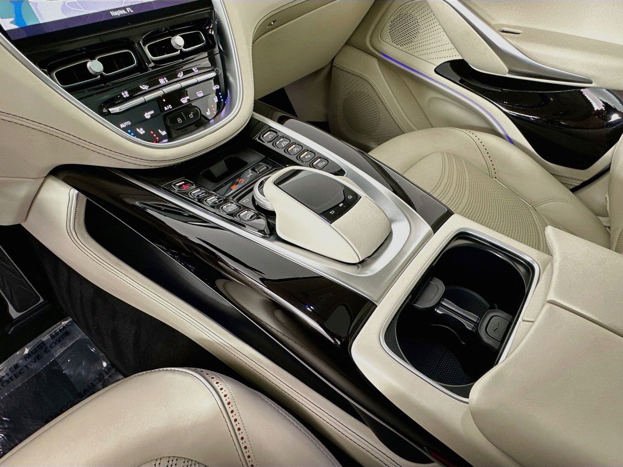2023 Aston Martin DBX Base