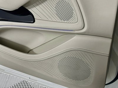 2023 Aston Martin DBX Base