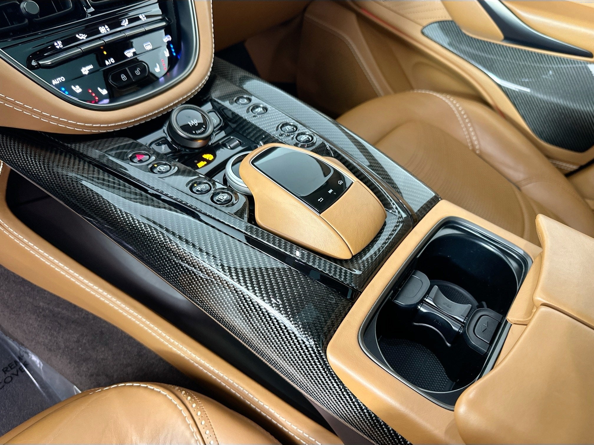 2023 Aston Martin DBX 707