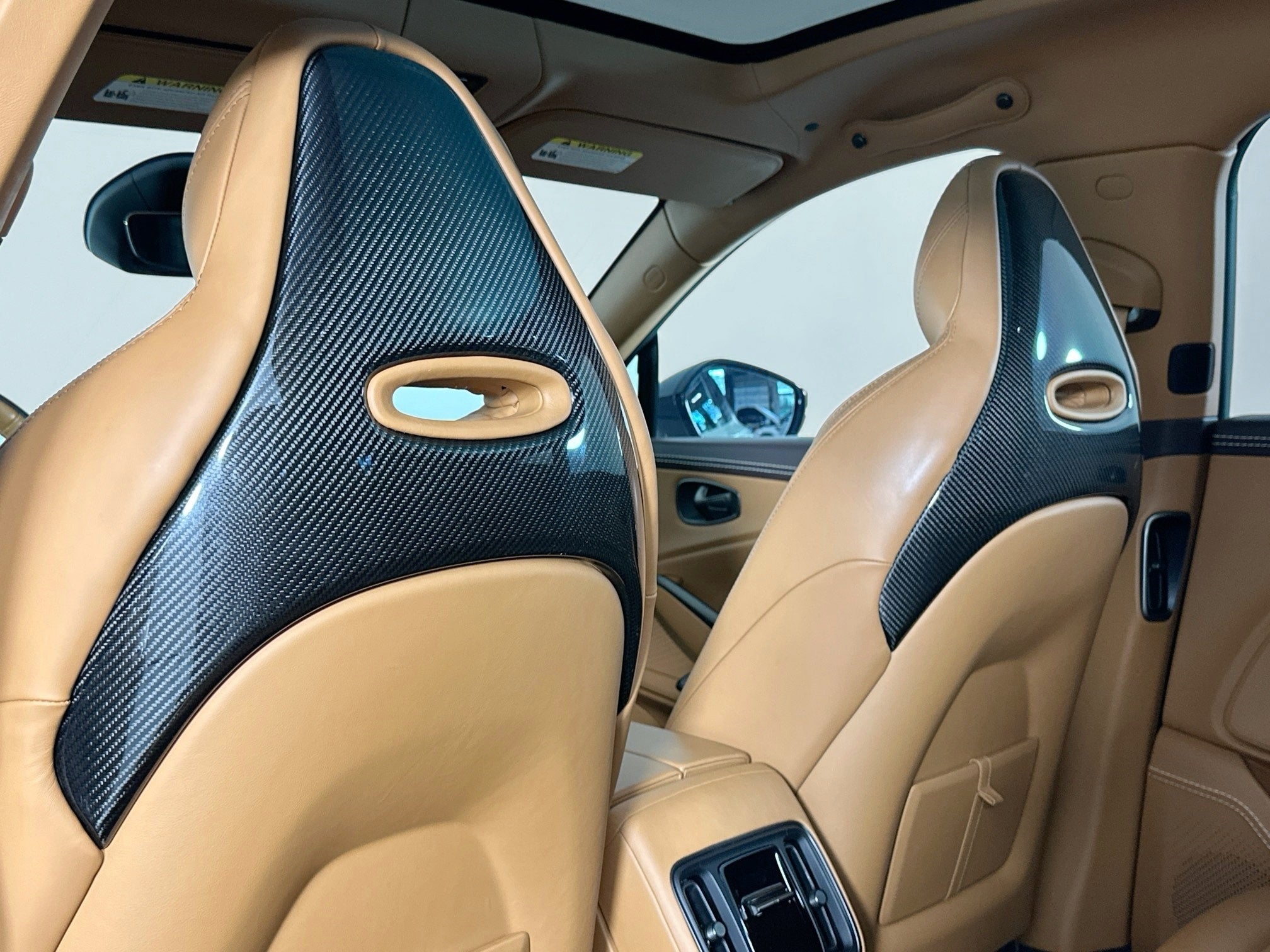 2023 Aston Martin DBX 707