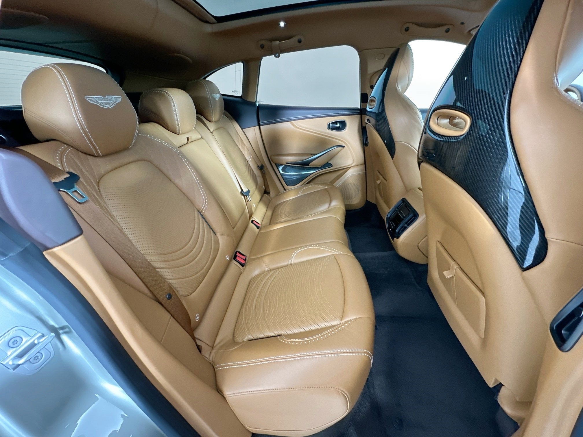 2023 Aston Martin DBX 707