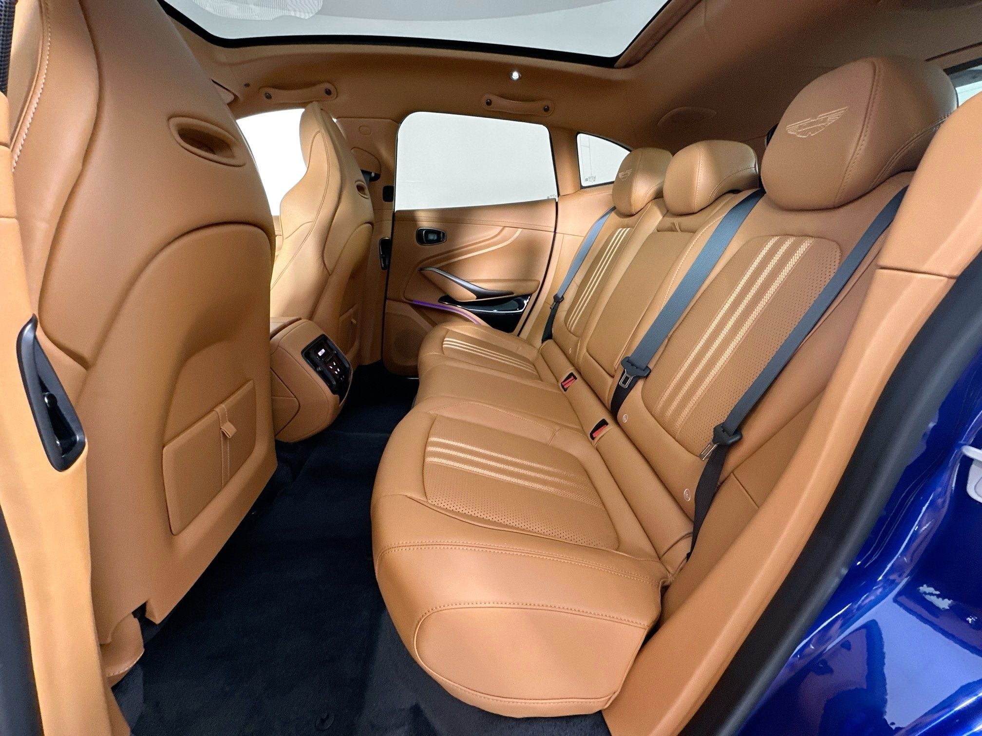 2026 Aston Martin DBX 707