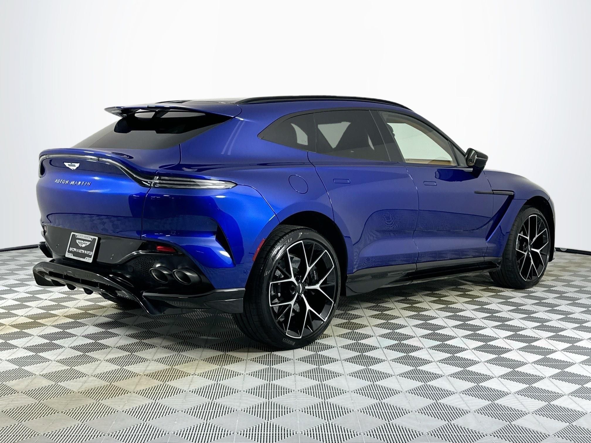 2026 Aston Martin DBX 707
