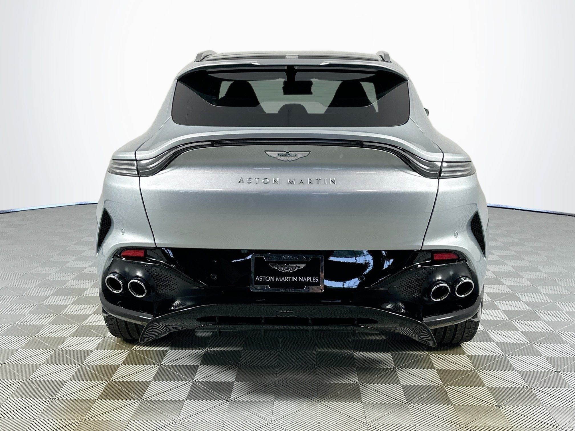 2026 Aston Martin DBX 707