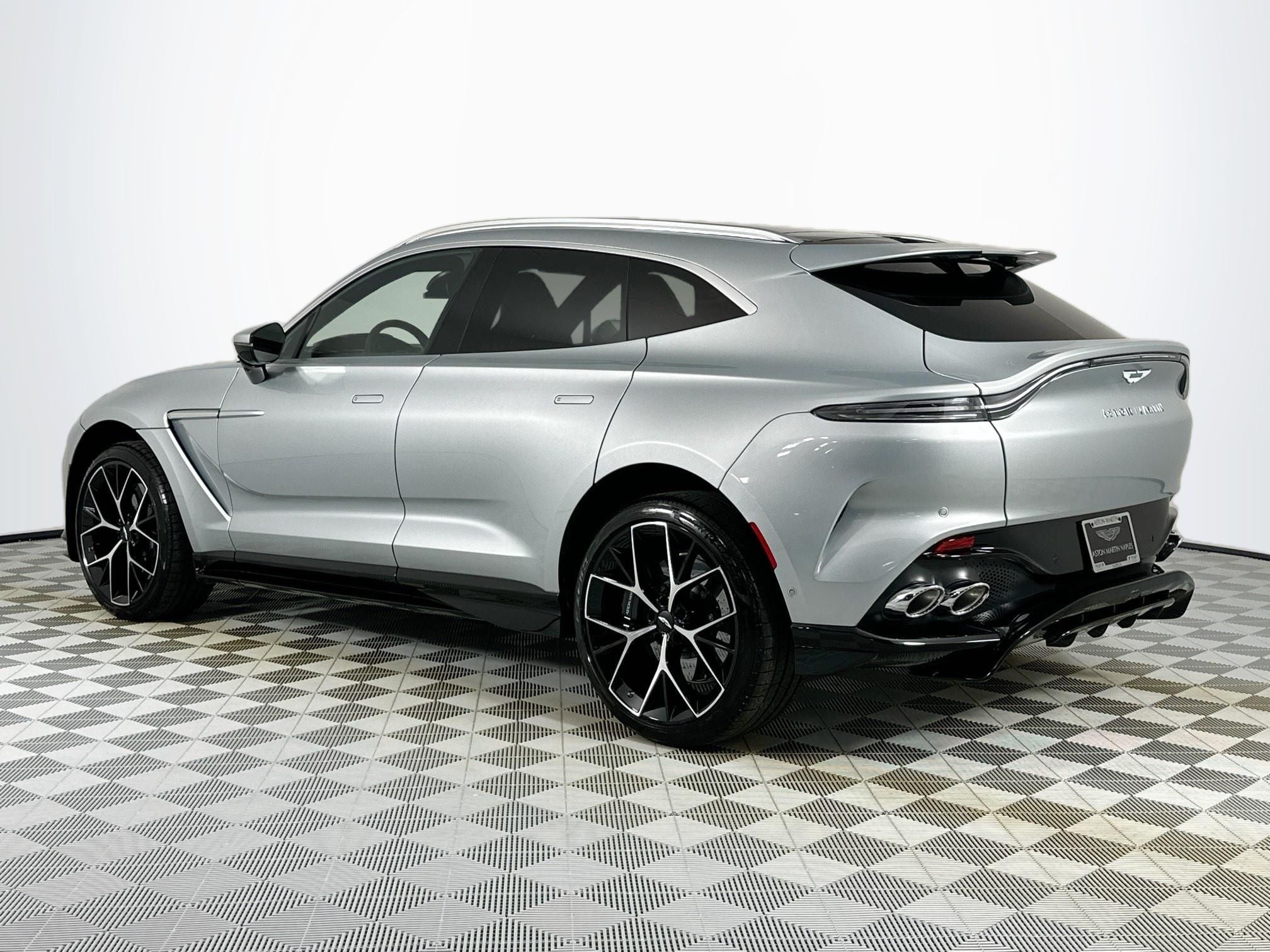 2026 Aston Martin DBX 707