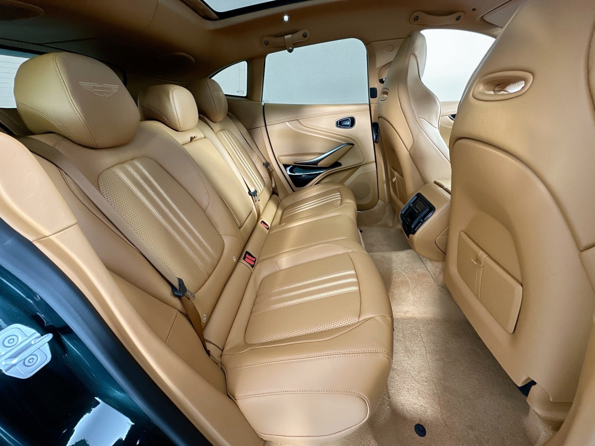 2026 Aston Martin DBX 707