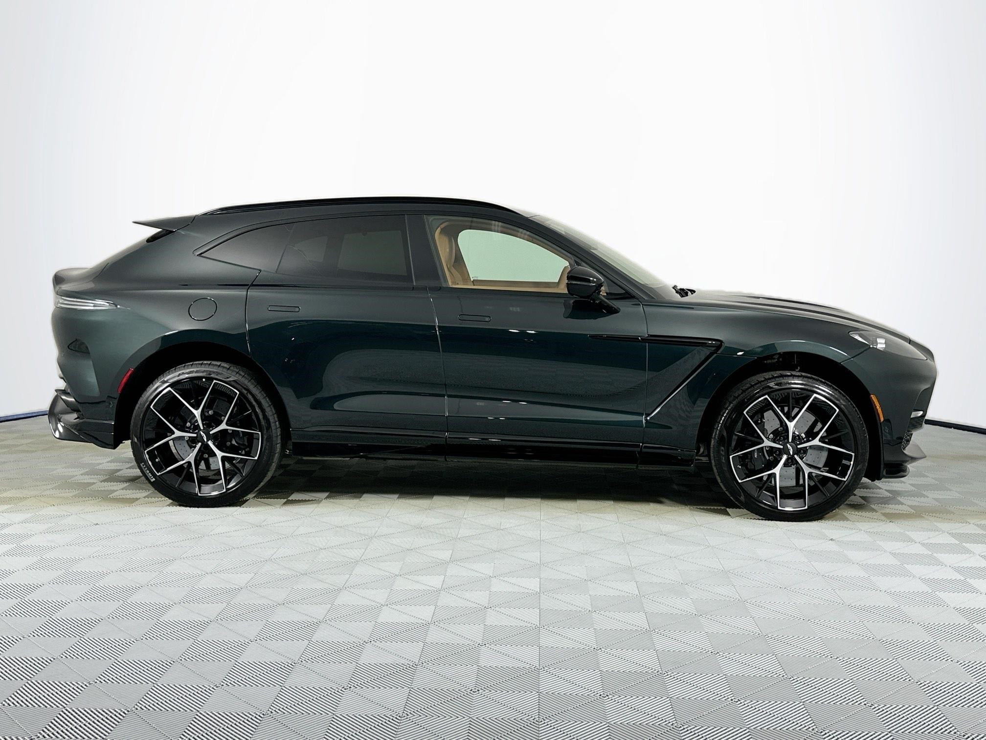 2026 Aston Martin DBX 707