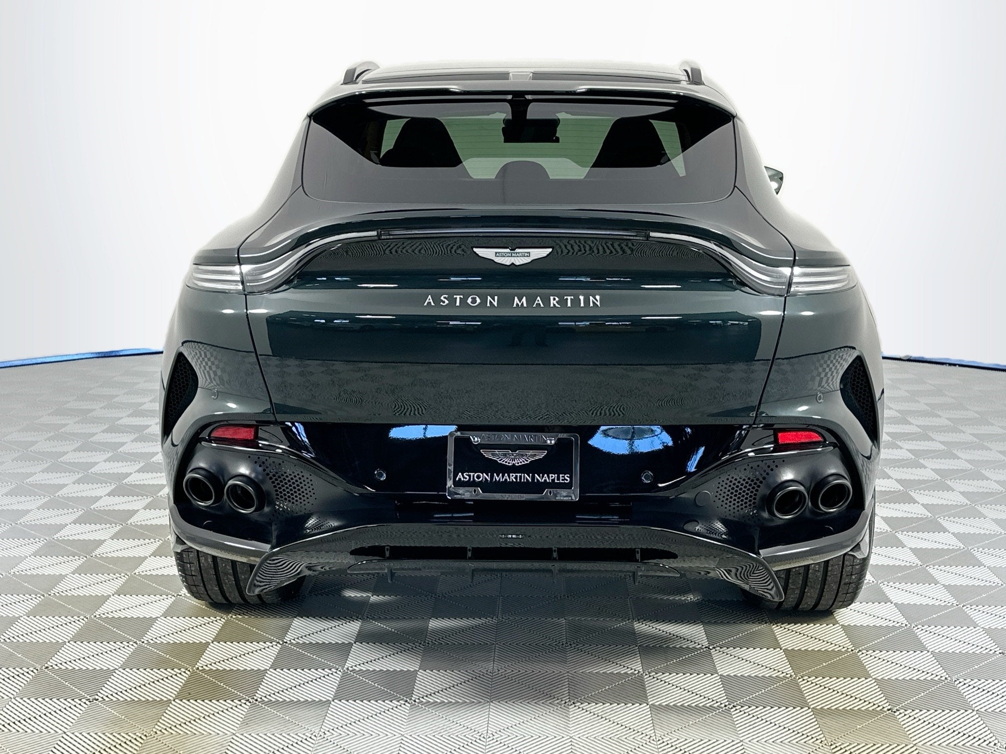 2026 Aston Martin DBX 707