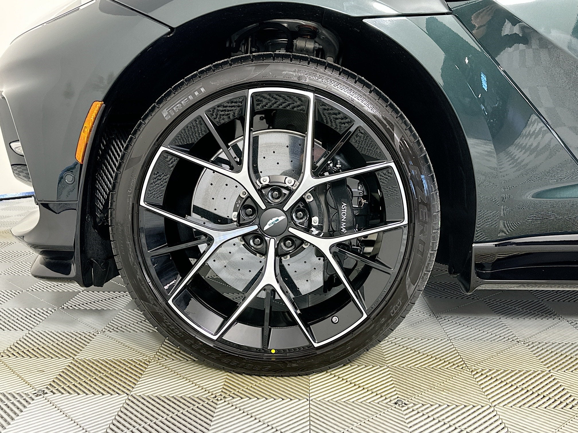 2026 Aston Martin DBX 707