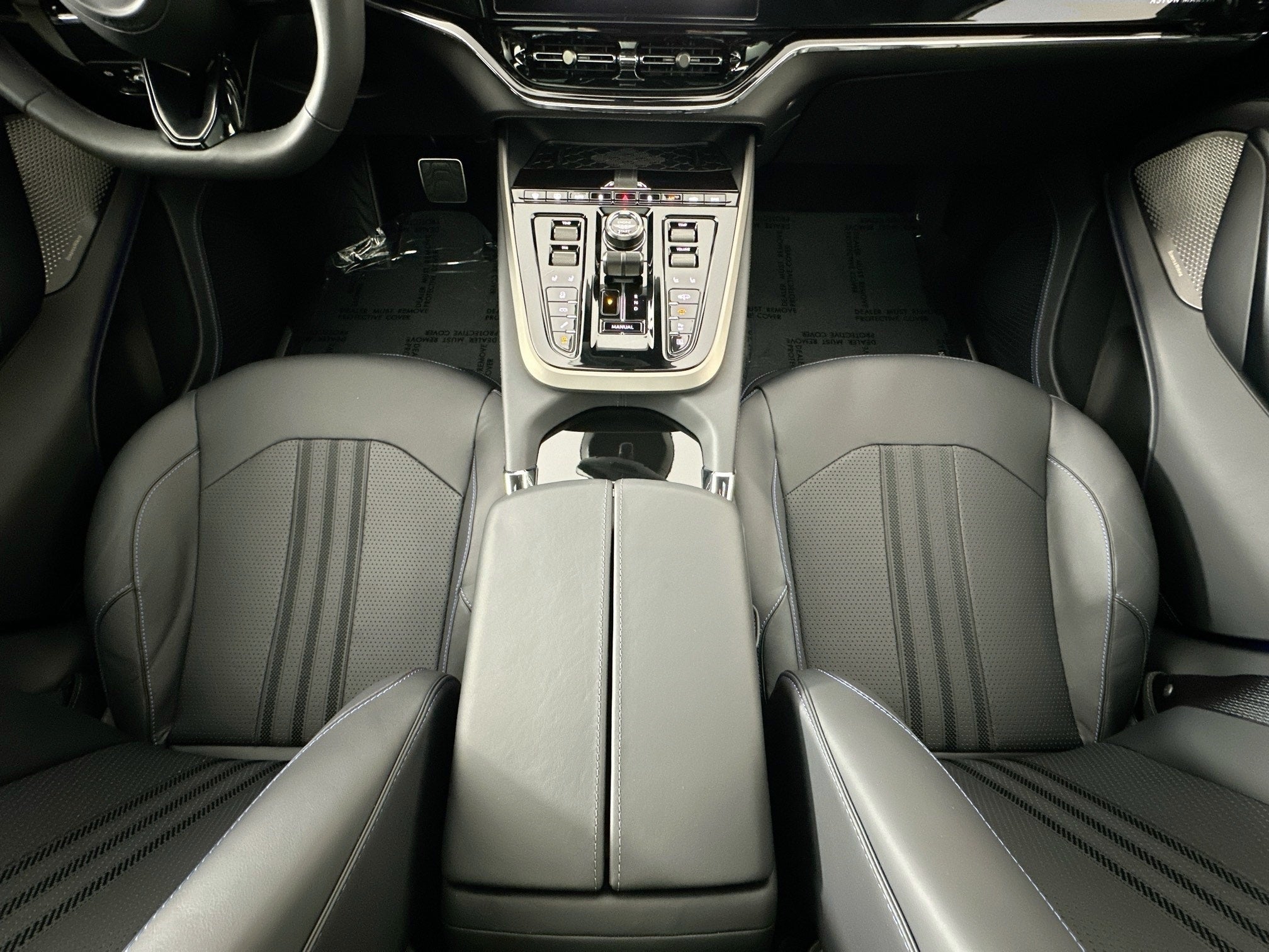 2025 Aston Martin DBX 707 Base