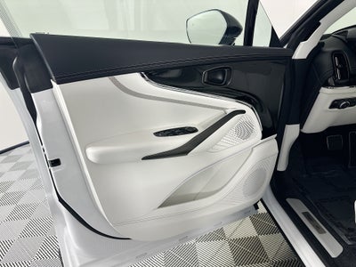 2025 Aston Martin DBX 707 Base