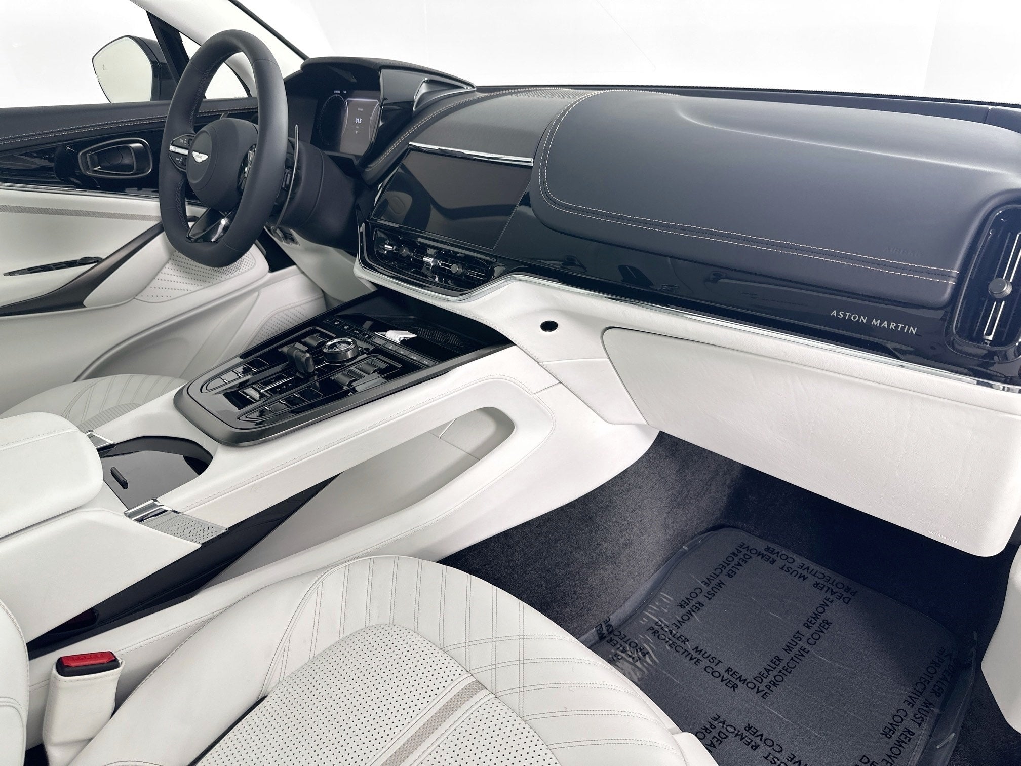 2025 Aston Martin DBX 707 Base