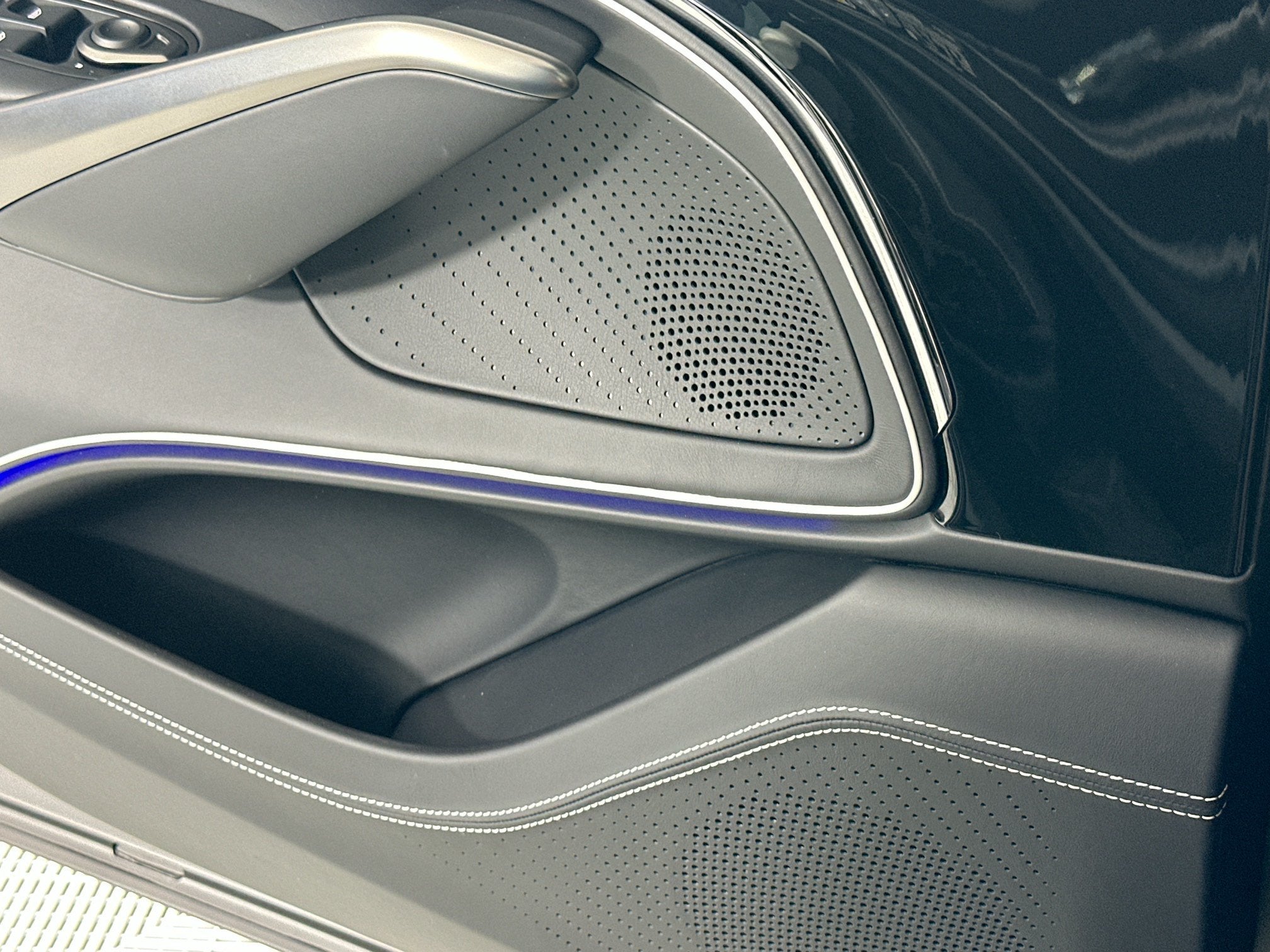 2026 Aston Martin DBX S