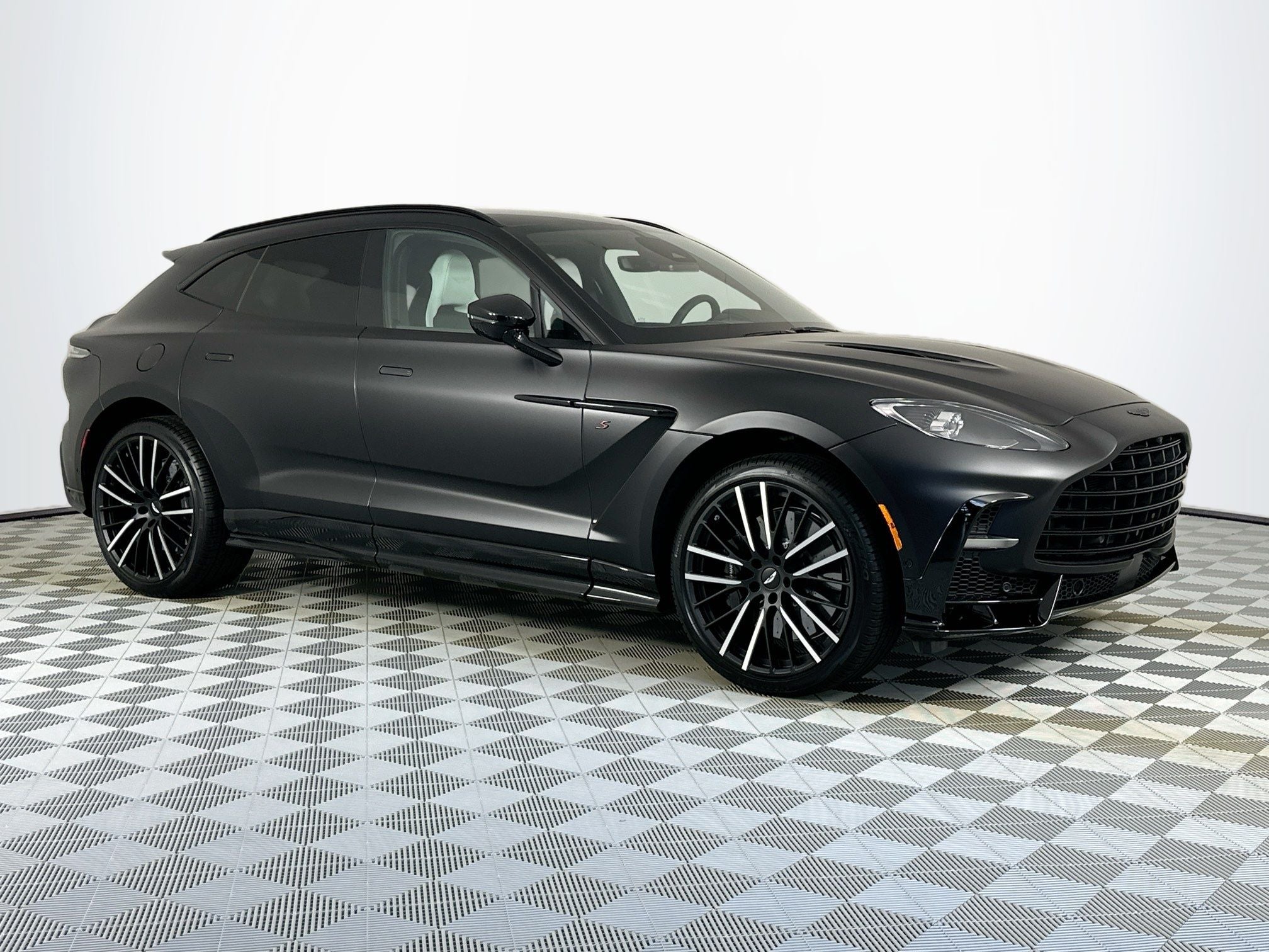 2026 Aston Martin DBX S