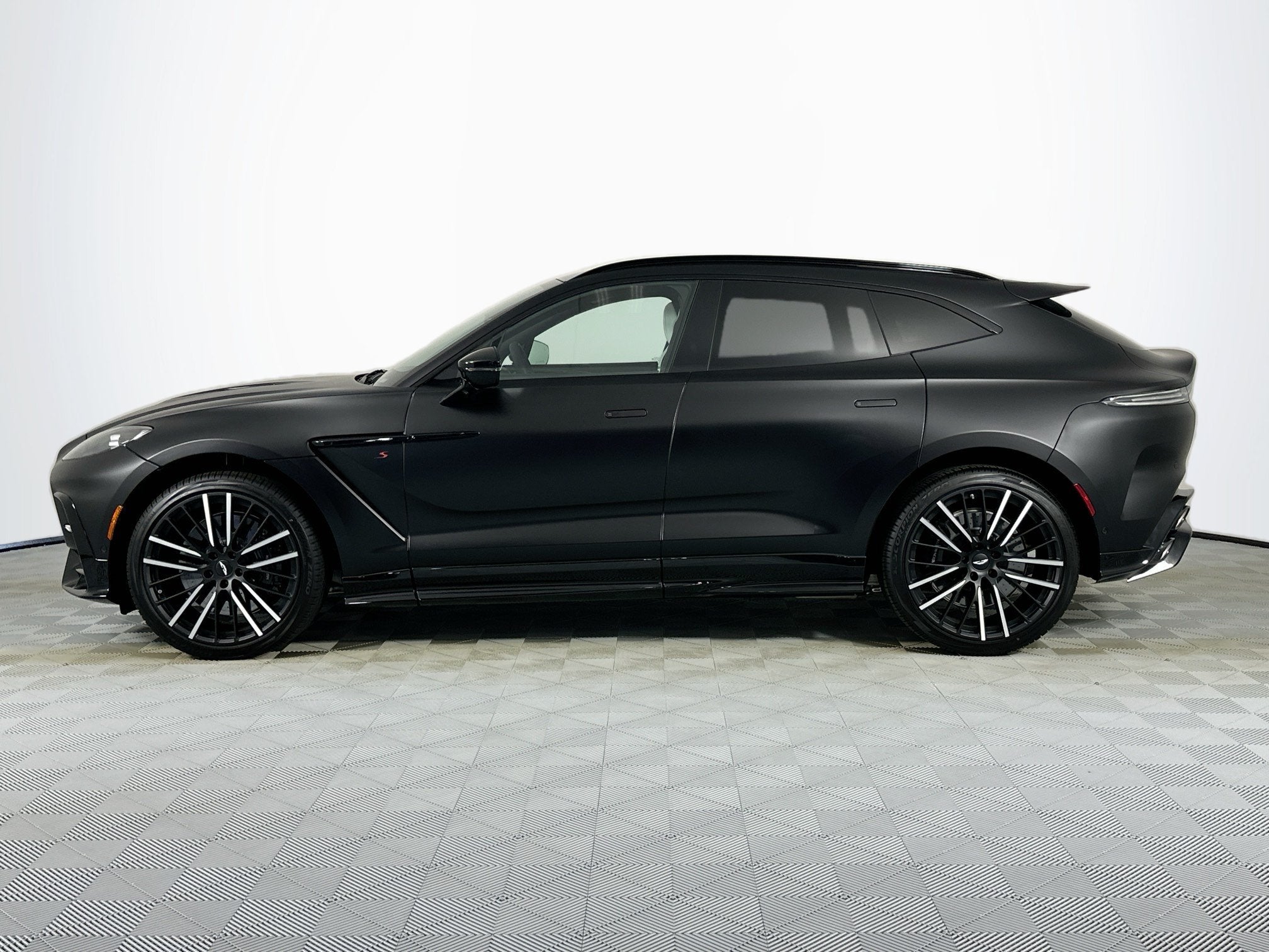 2026 Aston Martin DBX S