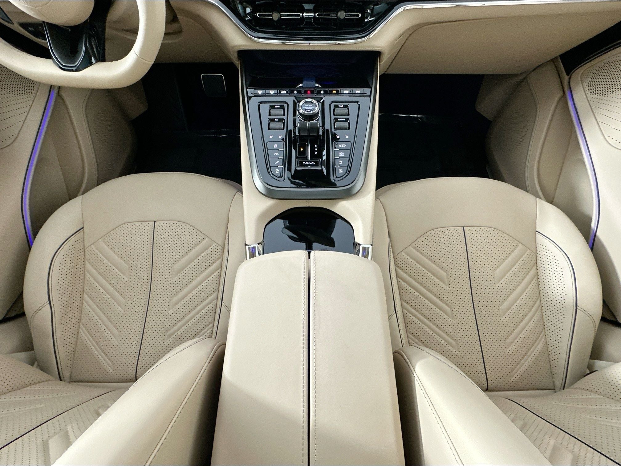 2026 Aston Martin DBX S