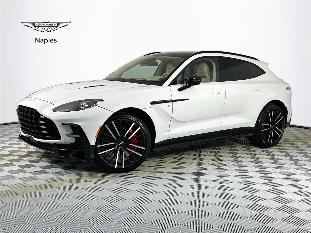 2026 Aston Martin DBX 4.0 V8 S AWD's photo
