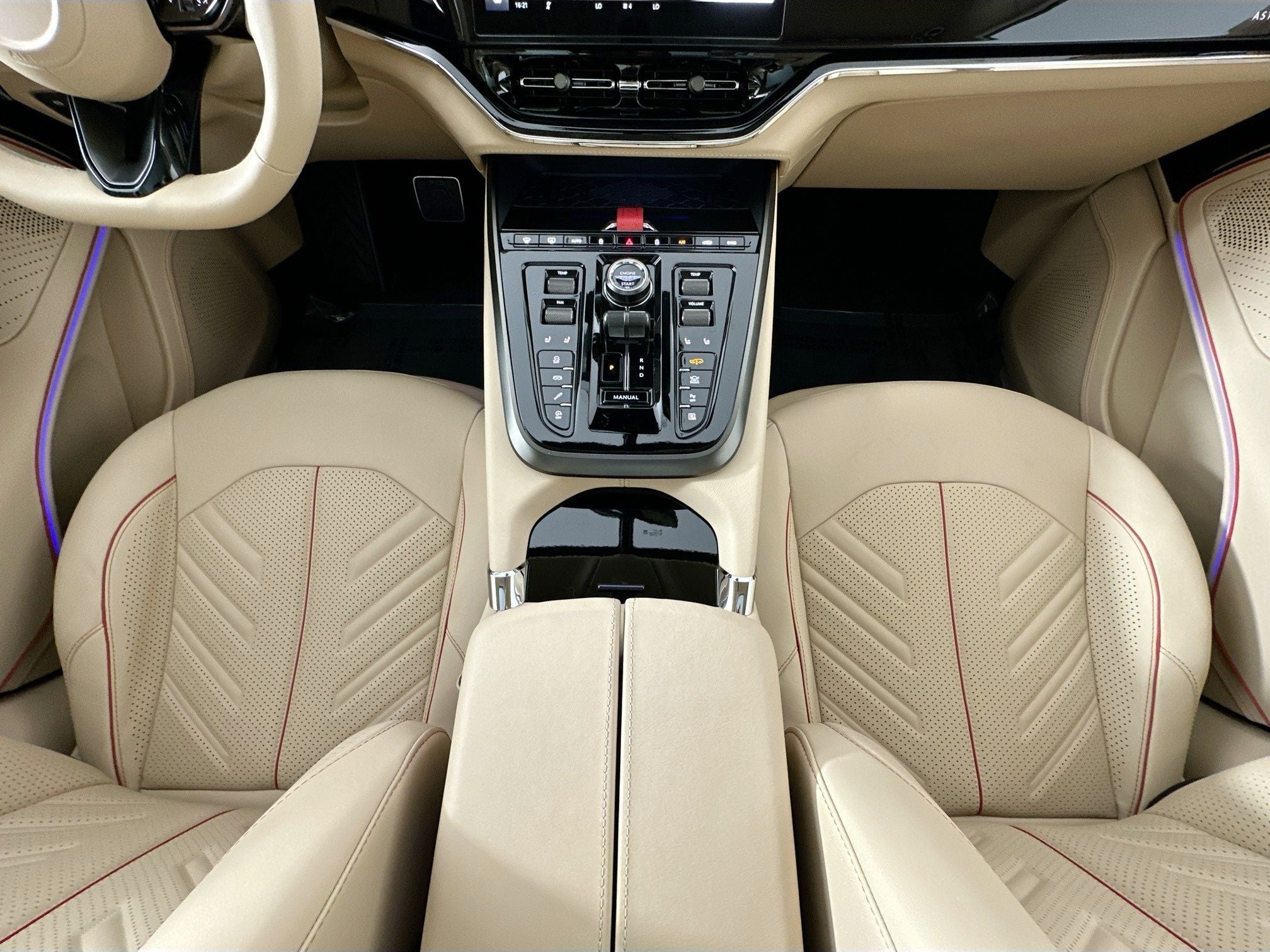 2026 Aston Martin DBX S