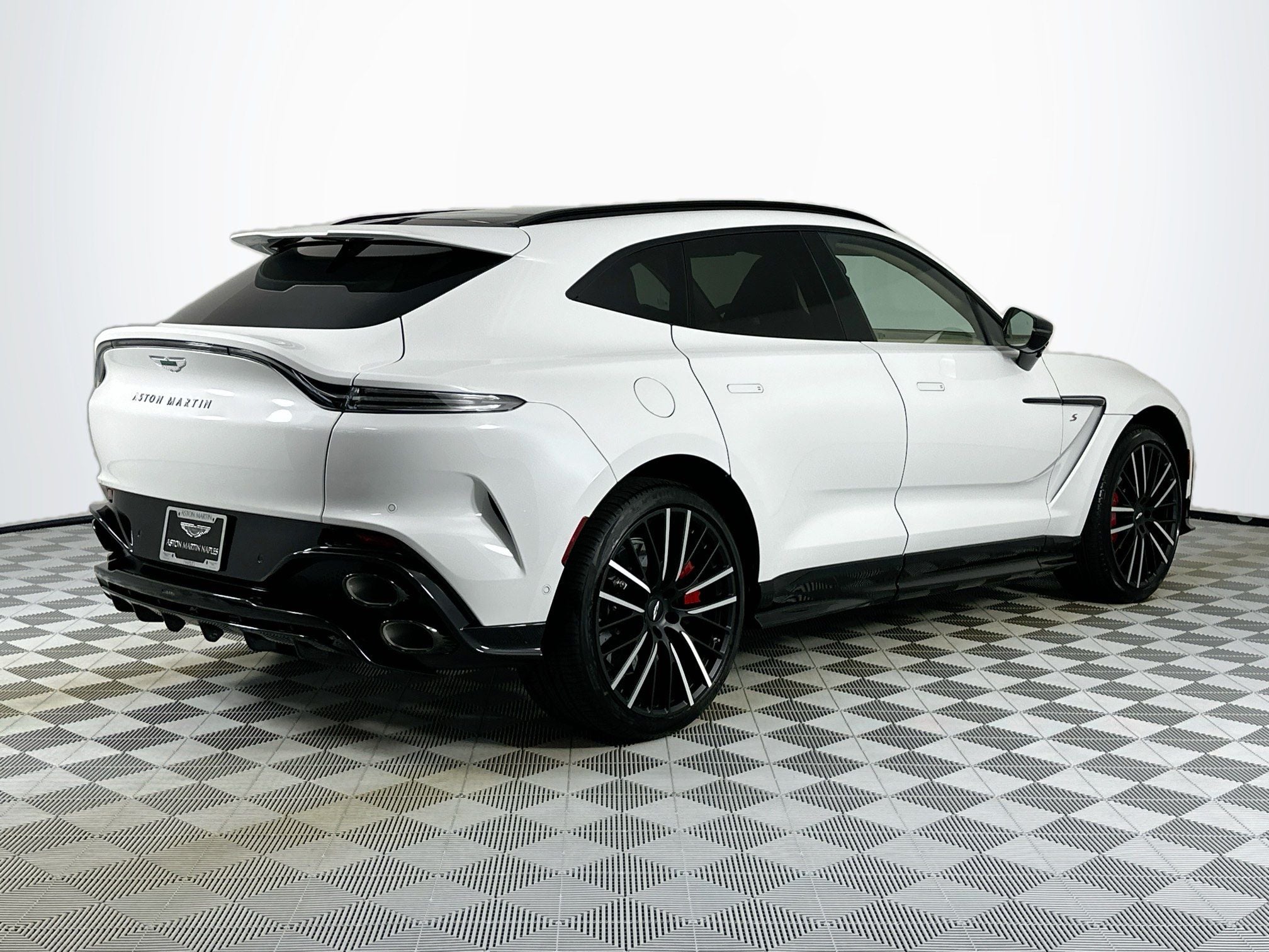 2026 Aston Martin DBX S