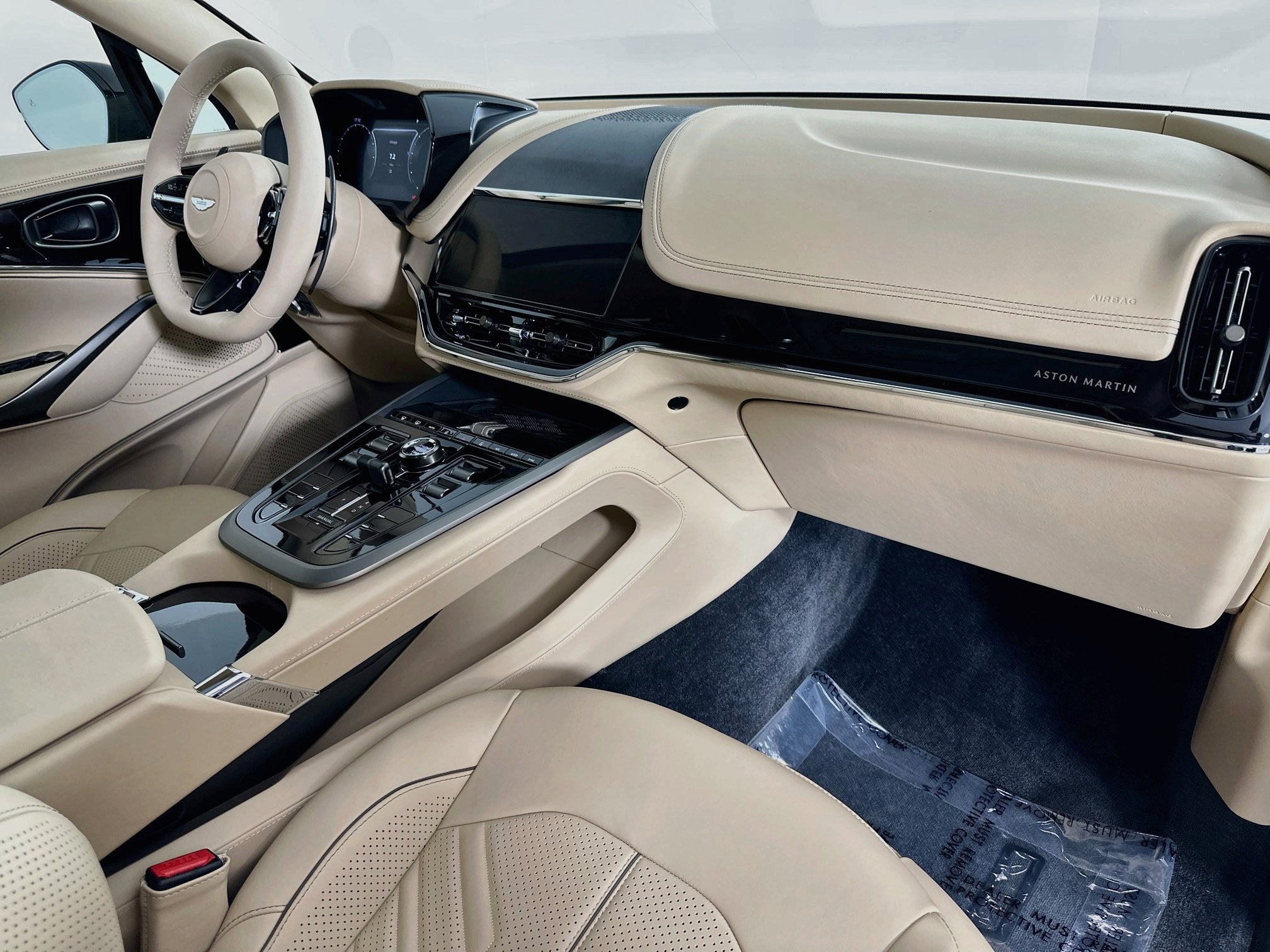 2026 Aston Martin DBX S