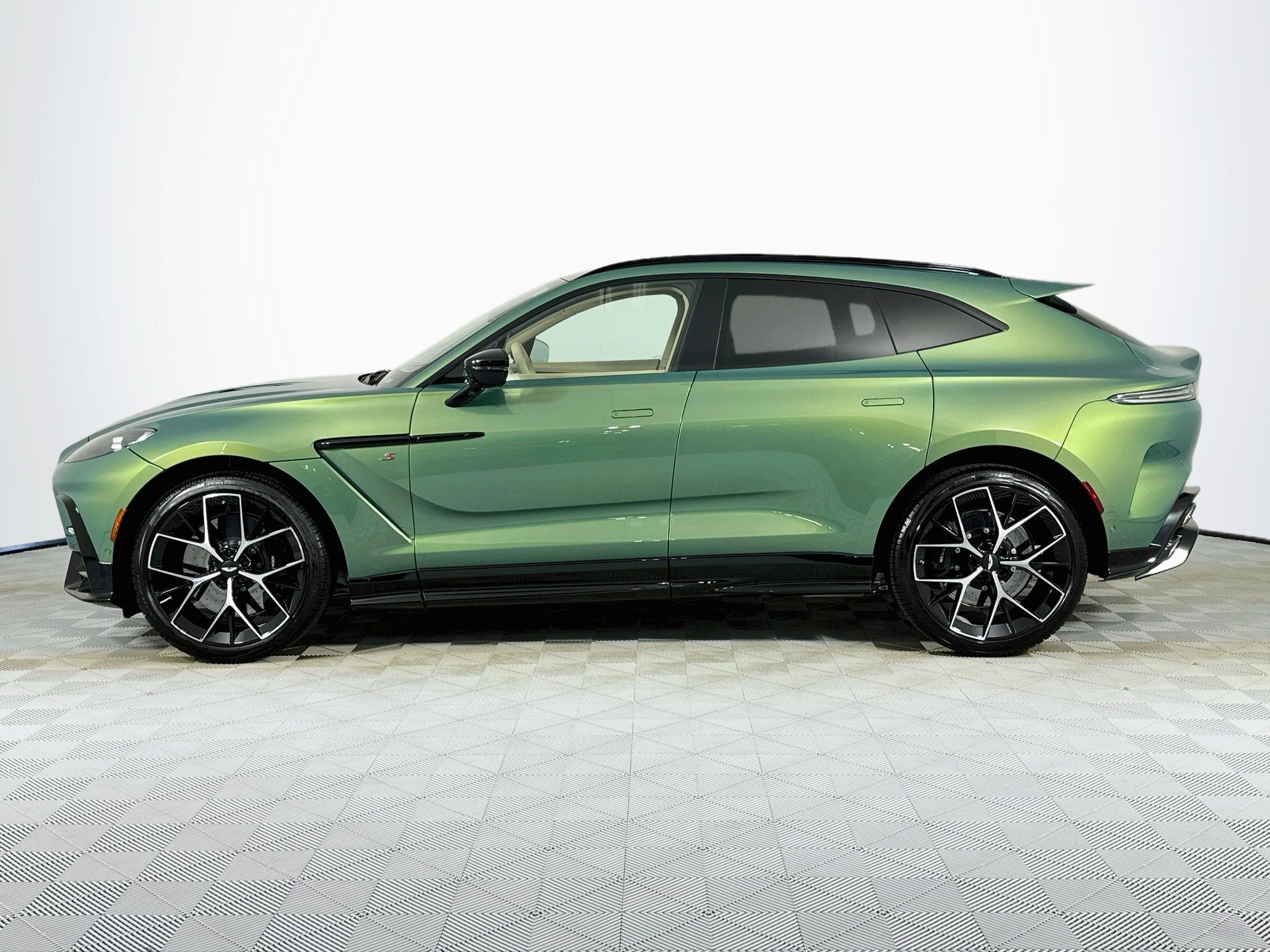 2026 Aston Martin DBX S