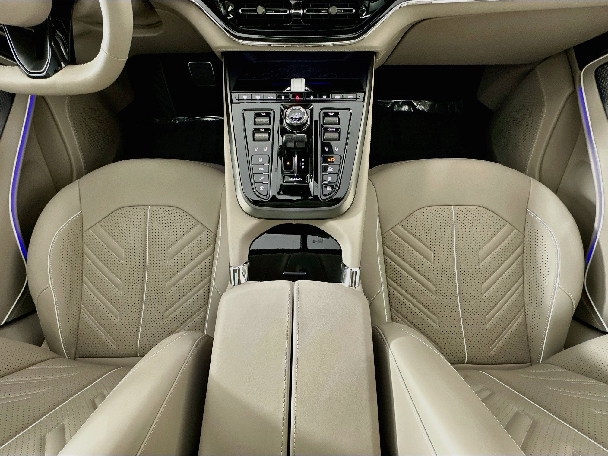 2026 Aston Martin DBX S
