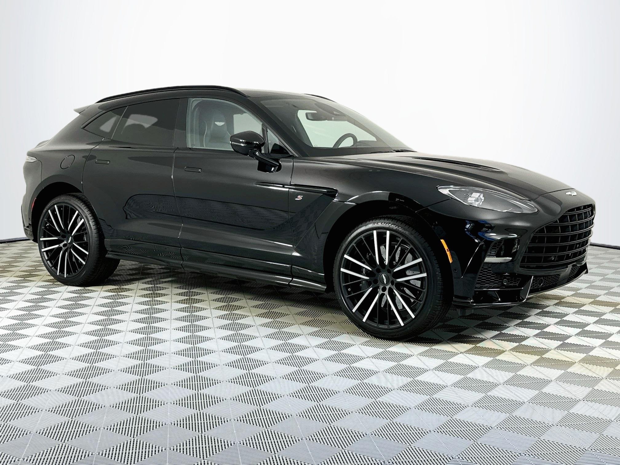 2026 Aston Martin DBX S