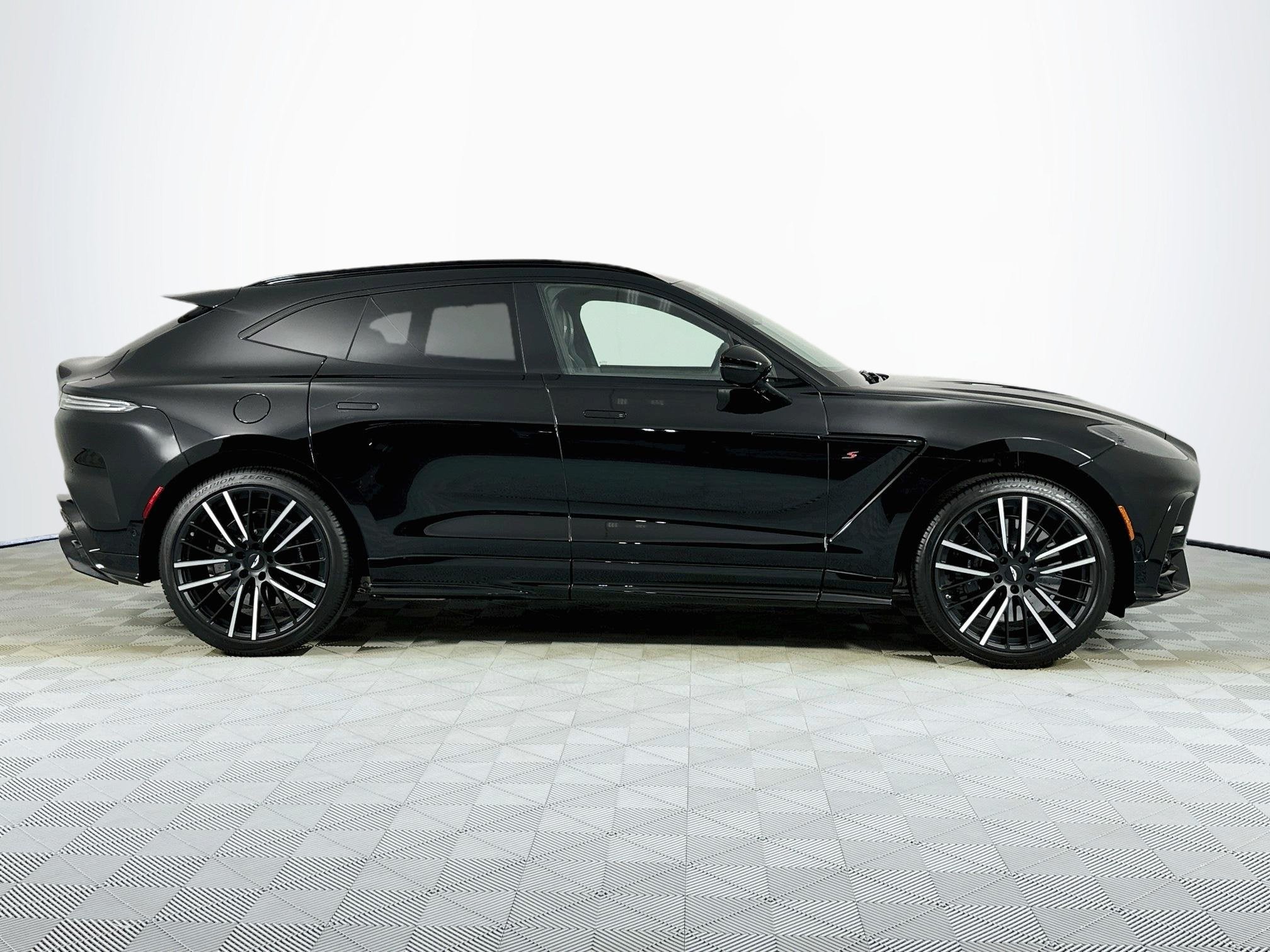 2026 Aston Martin DBX S