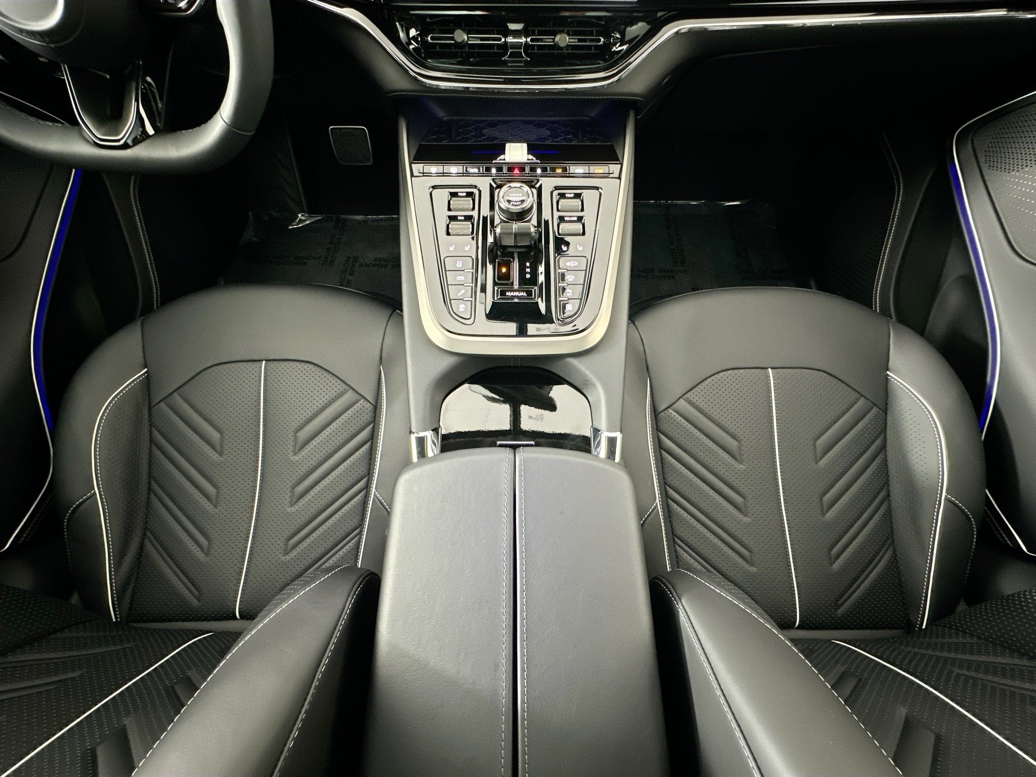 2026 Aston Martin DBX S Base