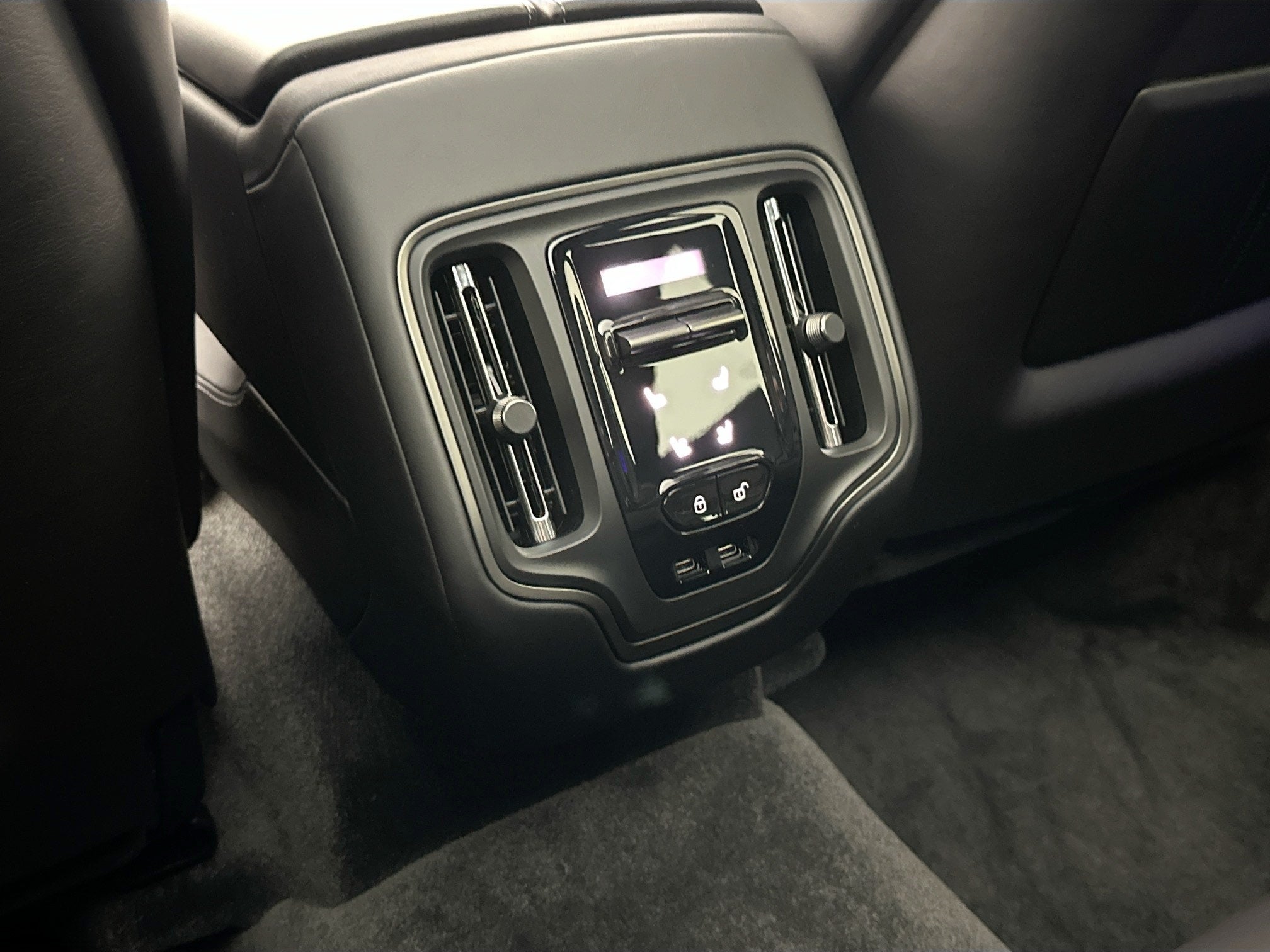 2026 Aston Martin DBX S Base